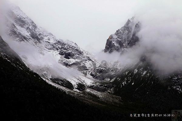 731部队罪证陈列馆迎来上千名志愿者:手冻得伸不出来,想为家乡做贡献
